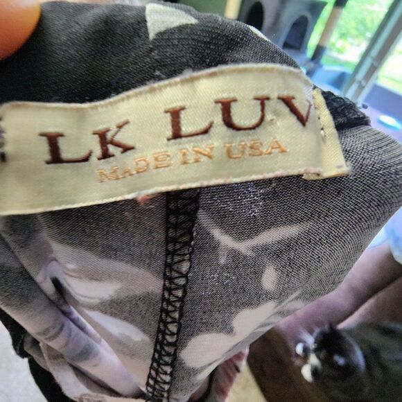 LK LUV Made in the USA  Floral Black Pink Legging Pant Size M - Picture 3 of 4